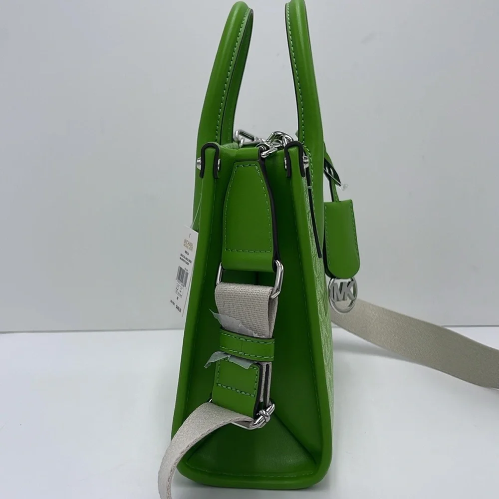 Michael Kors Mirella Small Ombré Signature Logo Crossbody Bag
COLOR JUNGLE
NWT - Picture 7 of 16